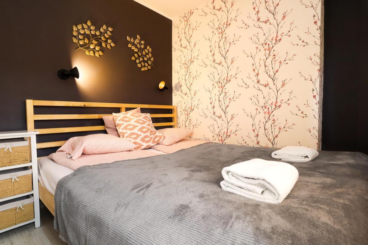 Cozzi Apartment
